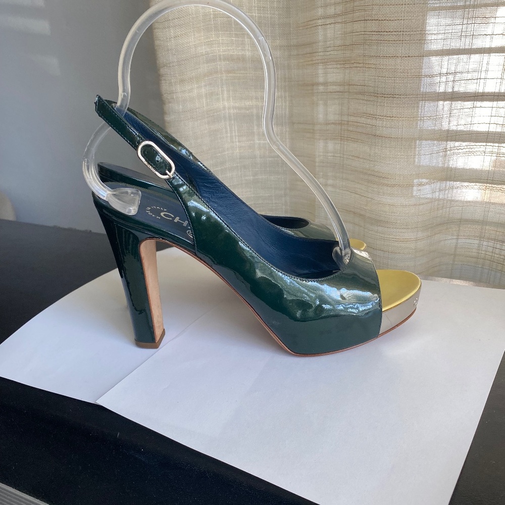 Chanel blue green patent leather heels platforms 39-8.5 mules slingbacks sandals - Picture 3 of 8